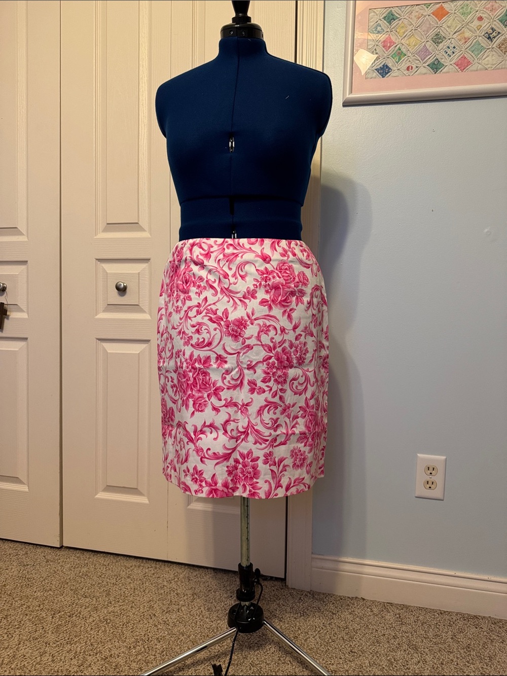 Pink Floral Print Pencil Skirt